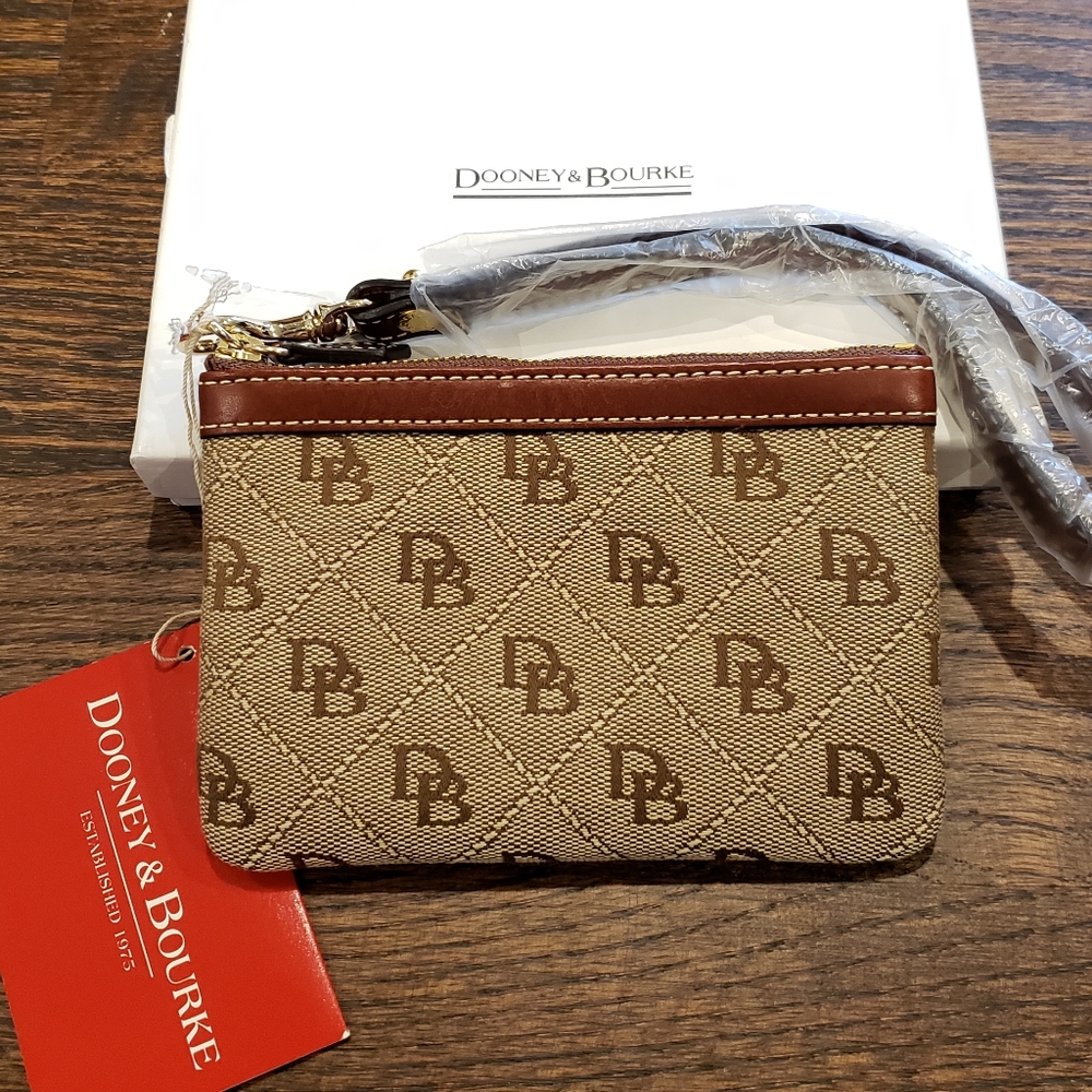 Dooney & Bourke medium wristlet brown